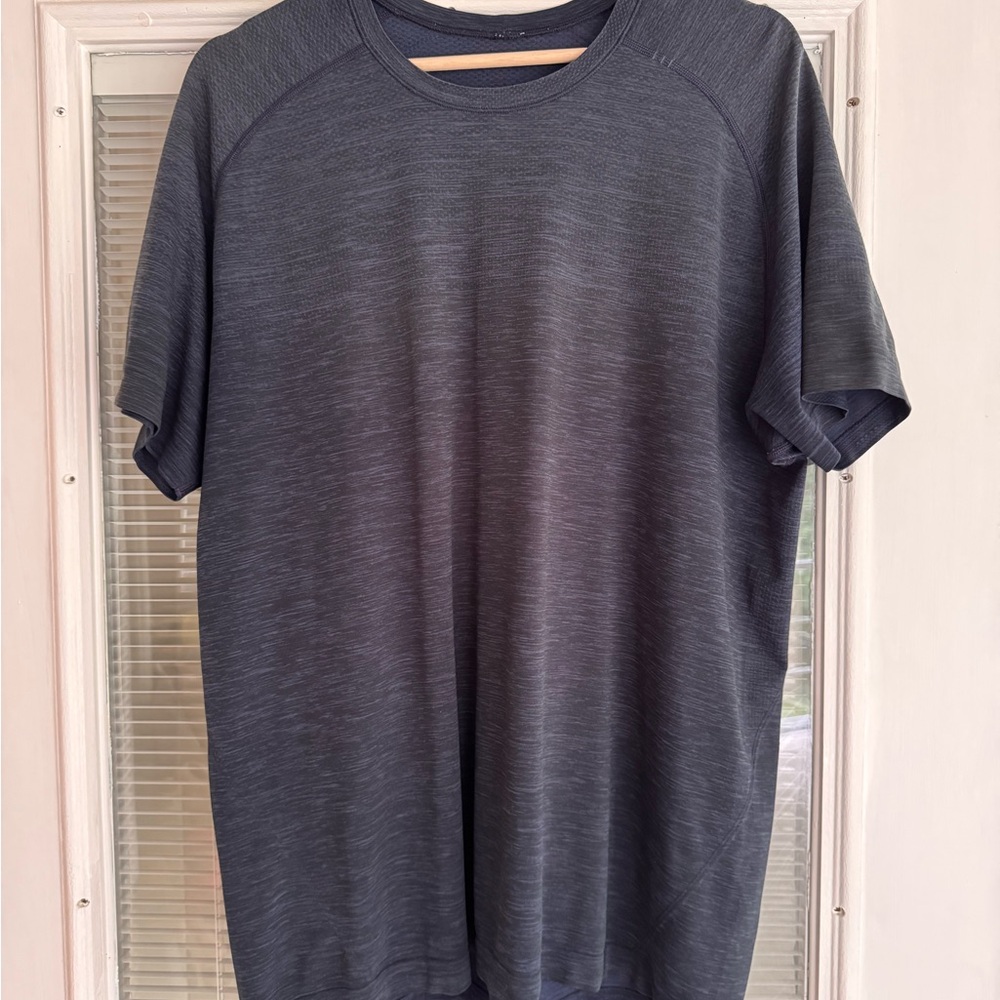 Men's lululemon vent tech short sleeves